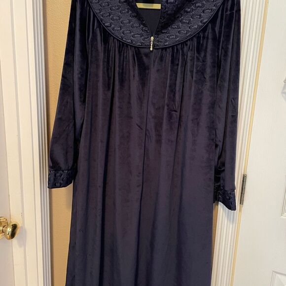 CROWNTUFT Velvet Dark Blue Women’s Vintage Substantial Robe S - Picture 5 of 15